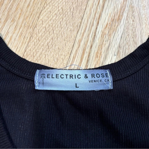 Electric & Rose Black and Pink Tie-Dye Midi Dress - Picture 5 of 6